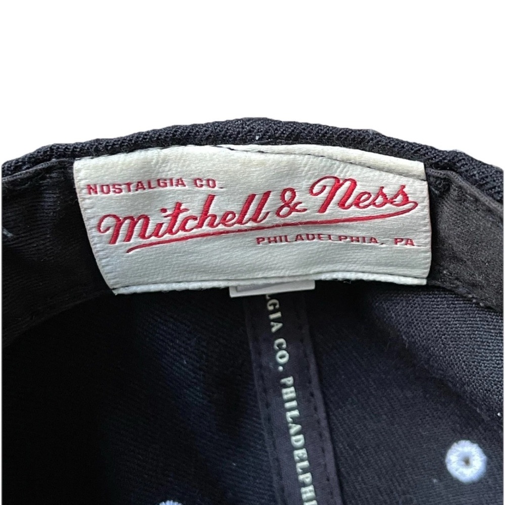 Chicago Bulls Mitchell & Ness Hat Red Faux Snakeskin Brim and Belt Strap NBA Cap - Picture 4 of 8